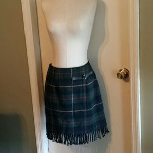 Karen Kane size 8, wool plaid skirt w/ fringe